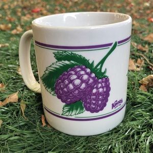 Vintage KNOTT’S BERRY FARM Coffee Mug • Blackberries Grapes Purple Tea